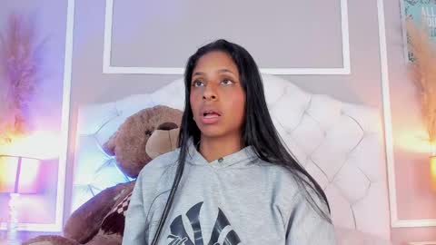 Snapshot of evelyn__ebony chatting on 12.24.24 evelyn ebony online show from 12.24.24