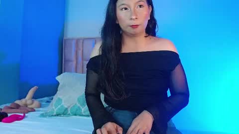 Snapshot of evelyn_flores1 chatting on 06.22.26 online show from 06.22.26
