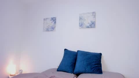 Evelyn online show from 03.31.26