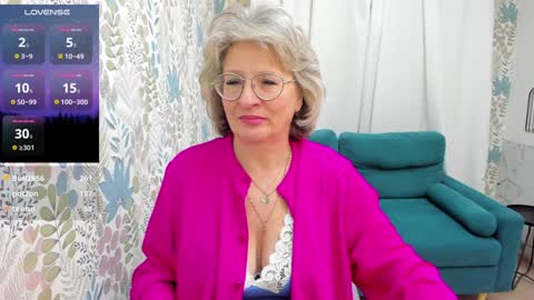 Evelyn online show from 12.19.24