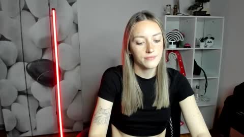 evelynblond online show from 01.08.26