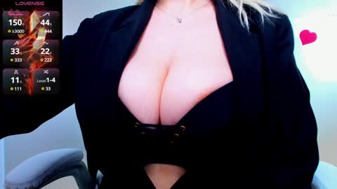 evelyne_rose online show from 01.26.25