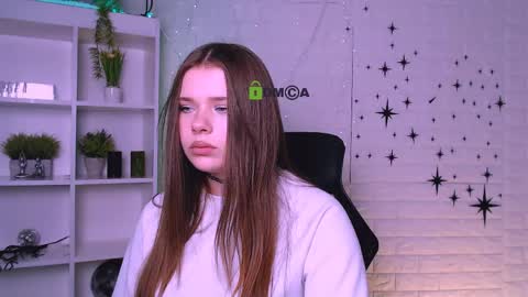 Snapshot of evelynlovelyy chatting on 03.26.26 evelynlovelyy online show from 03.26.26