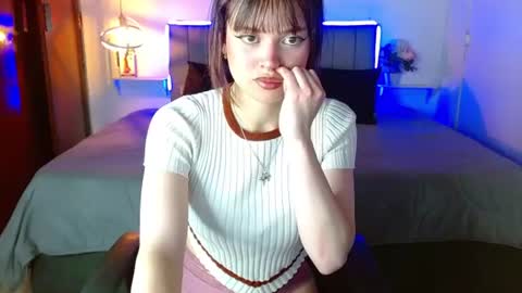 Snapshot of evelynn_fox_ chatting on 06.11.26 evelynn_fox_ online show from 06.11.26