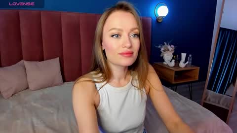 Evelyn online show from 11.15.25