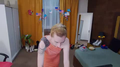 Snapshot of evelynreagan chatting on 08.03.26 evelynreagan online show from 08.03.26