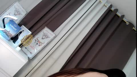 Snapshot of eves_candy chatting on 01.26.25 Chloe mae online show from 01.26.25