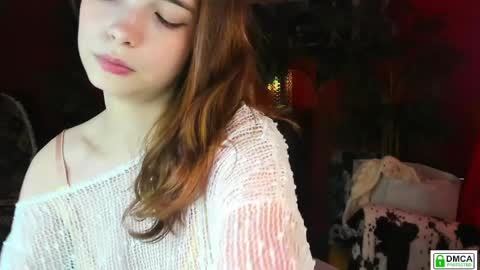 Snapshot of evi_brook chatting on 05.05.26 evi_brook online show from 05.05.26