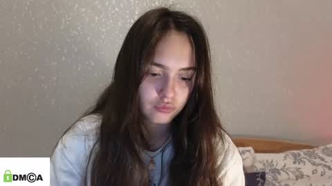 evi_woow online show from 07.10.26