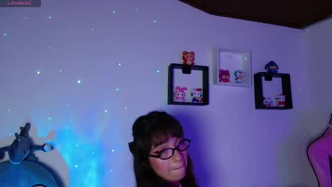 Evie Cloud online show from 01.06.26