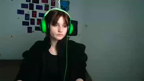 Evie online show from 01.14.26