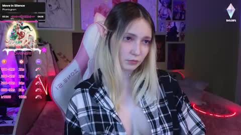 Evie online show from 12.22.24