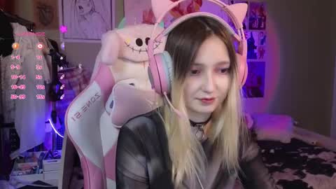 Evie online show from 02.06.25