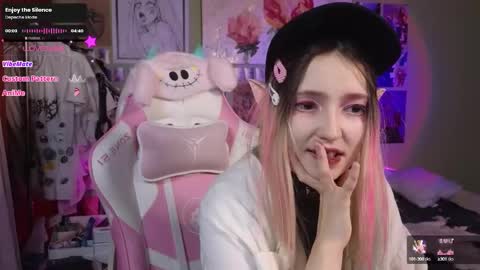 Evie online show from 02.18.25