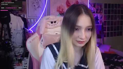 Evie online show from 03.11.25