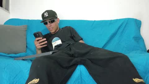 Snapshot of evil_boss1 chatting on 06.27.26 evil_boss1 online show from 06.27.26