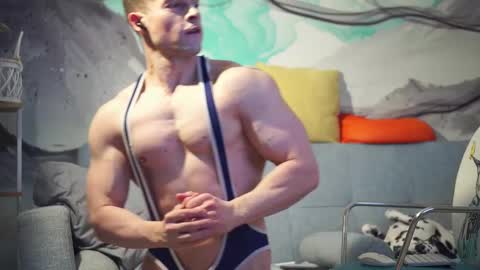 Snapshot of evildavil chatting on 02.10.25 David online show from 02.10.25