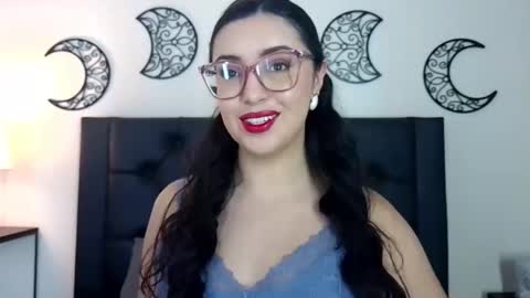 Evolet online show from 11.17.25