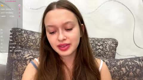 Snapshot of evonnesilvestre chatting on 10.05.25 Eva online show from 10.05.25