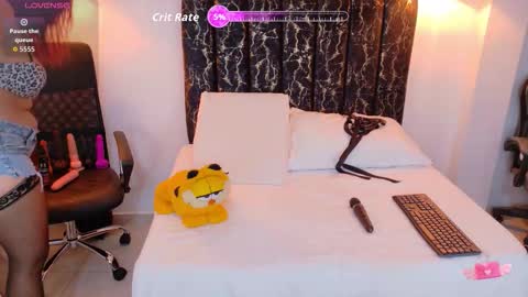 evvaa_moon online show from 11.21.25