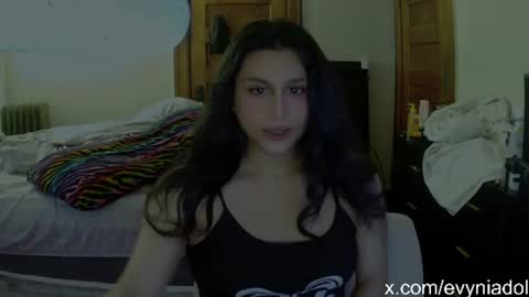 Avelyn Evynia online show from 07.28.26