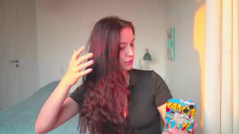 ewelynscott online show from 11.07.25