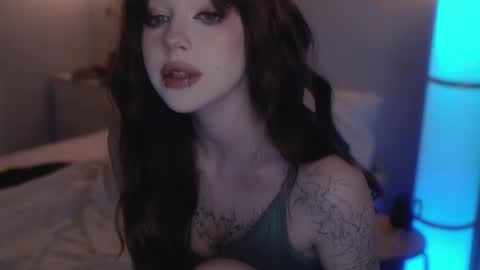 Alyson online show from 02.18.25