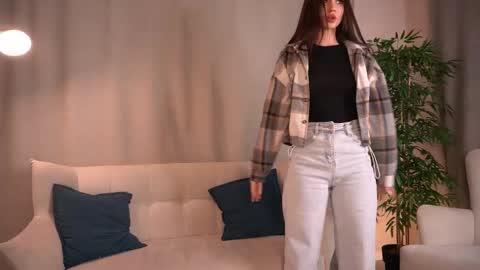 just Exa  ntmu online show from 02.19.25