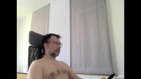 Snapshot of exhibit77 chatting on 06.11.26 exhibit77 online show from 06.11.26