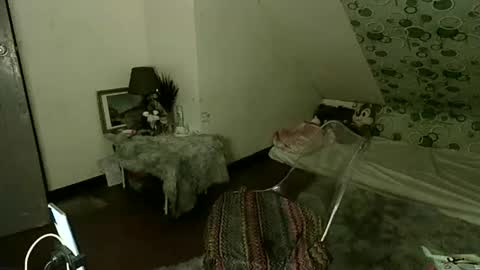 exoticapril01 online show from 12.21.25