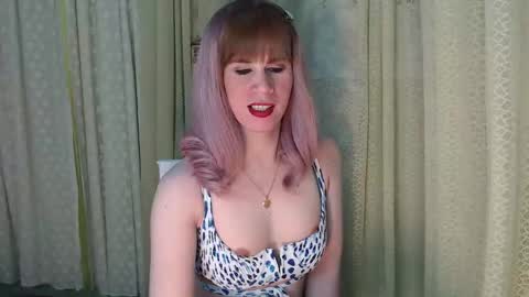 Snapshot of exoticbabes chatting on 12.15.24 exoticbabes online show from 12.15.24