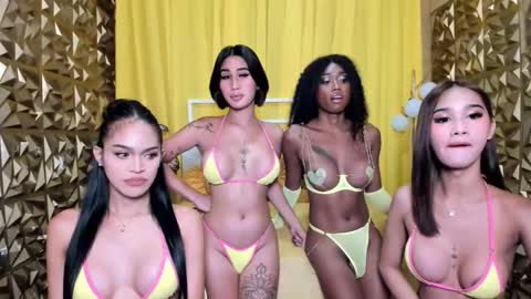 Snapshot of expensivefvckingcandy chatting on 10.25.25 IG jane elizabeth0801 online show from 10.25.25