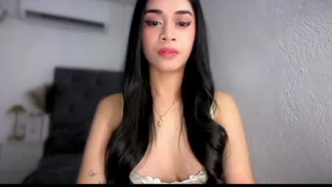 Snapshot of expensivets_chloe chatting on 07.04.26 chloee online show from 07.04.26