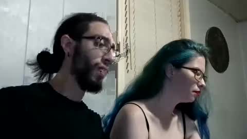 Snapshot of extaticxx chatting on 12.02.24 Extrastatic94 online show from 12.02.24