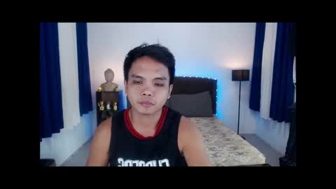 Snapshot of extraservice69menx chatting on 10.19.25 JOHNDAVE online show from 10.19.25