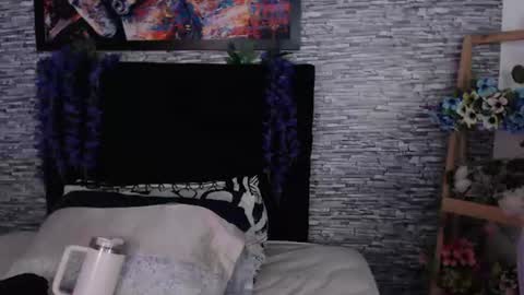 Snapshot of eyesmoon7710 chatting on 06.23.26 eyes moon online show from 06.23.26