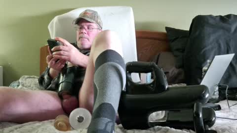 Eyeswideshut63 online show from 12.31.24