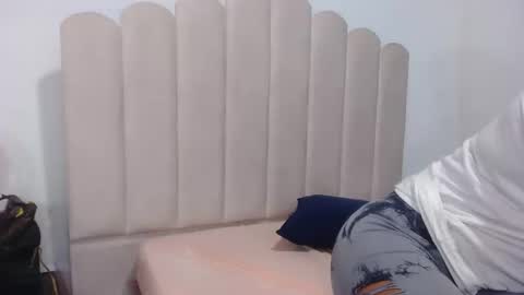 eymytastty online show from 11.13.25