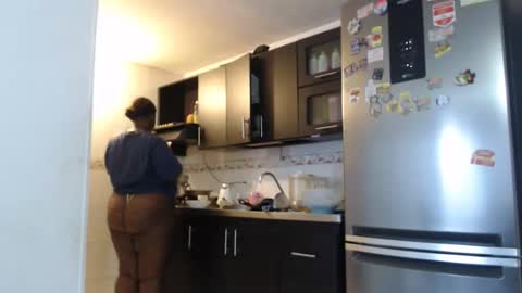 eyshaexotii online show from 11.17.25