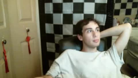 Ezra Naamah online show from 02.10.25