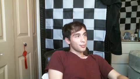 Ezra Naamah online show from 02.17.25