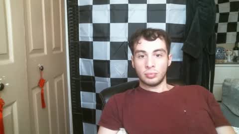 Ezra Naamah online show from 03.09.25