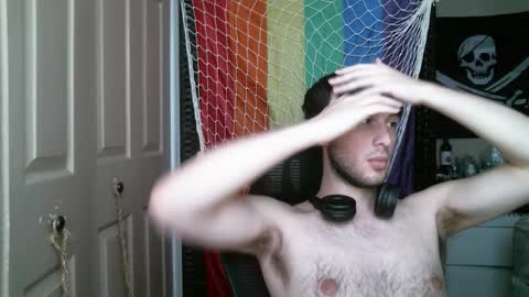 Ezra Naamah online show from 01.06.26