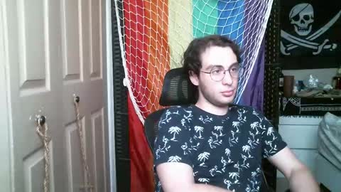 Ezra Naamah online show from 04.18.26