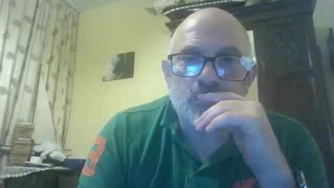 Snapshot of f1zzeek chatting on 05.09.26 f1zzeek online show from 05.09.26