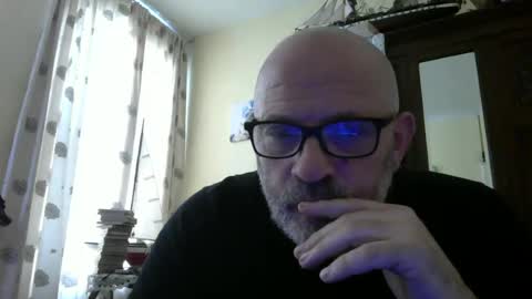 Snapshot of f1zzeek chatting on 06.17.26 f1zzeek online show from 06.17.26