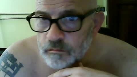 Snapshot of f1zzeek chatting on 07.22.26 f1zzeek online show from 07.22.26