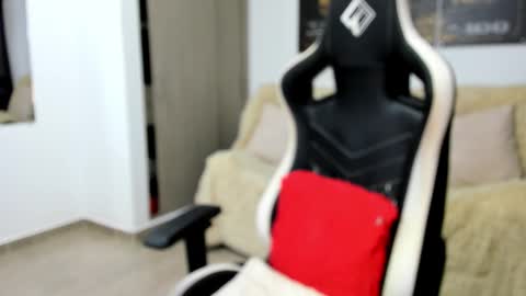 Snapshot of fabian_arango chatting on 02.25.26 Fabian arango online show from 02.25.26