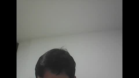 Snapshot of fabiar11 chatting on 10.13.25 R online show from 10.13.25