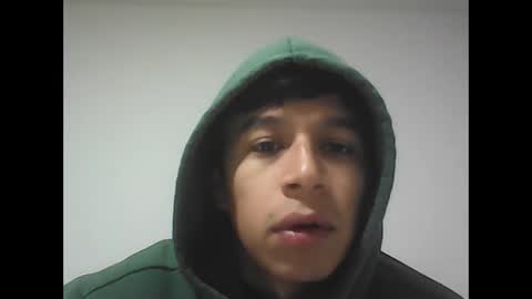 Snapshot of fabiar11 chatting on 10.17.25 R online show from 10.17.25